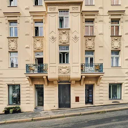 公寓 Imperial Balconies *